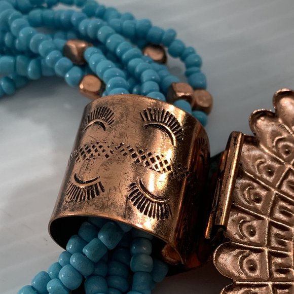 Turquoise Colored Necklace Multistrand Beaded Large Copper Colored Pendant 25" - Picture 10 of 14